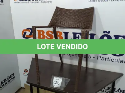 LOTE 020 - 01 CADEIRA DE JARDIM. (NO ESTADO EM QUE SE ENCONTRA. SUJEITO A AVARIAS OCULTAS/VISÍVEIS.) BH1582D