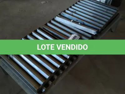 LOTE 089 - 07 TELAS PARA COIFA E 01 SUPORTE EM ALUMÍNIO PARA BALCÃO. (NO ESTADO EM QUE SE ENCONTRA. SUJEITO A AVARIAS OCULTAS/VISÍVEIS.)