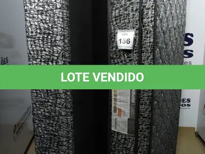 LOTE 136 - 01 COLCHÃO SOLTEIRO COM BASE. (NO ESTADO EM QUE SE ENCONTRA. SUJEITO A AVARIAS OCULTAS/VISÍVEIS.) AU2193P