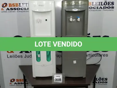 LOTE 308 - 02 BEBEDOUROS PARA GARRAFÃO. (NO ESTADO) ATENÇÃO! FAZER A VISITAÇÃO ANTES DE ARREMATAR, NÃO SABEMOS SE FUNCIONA. LEILÃO NÃO TEM GARANTIA E NEM DEVOLUÇÃO, SUJEITO A POSSÍVEIS AVARIAS VISÍVEIS/OCULTAS E/OU AUSÊNCIA DE COMPONENTES.