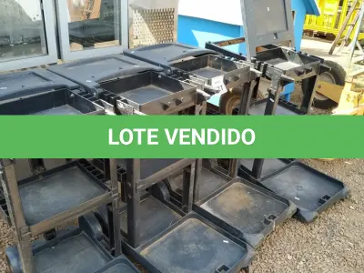 LOTE 327 - 04 CARRINHOS DE LIMPEZA INCOMPLETO. (NO ESTADO) ATENÇÃO! FAZER A VISITAÇÃO ANTES DE ARREMATAR, NÃO SABEMOS SE FUNCIONA. LEILÃO NÃO TEM GARANTIA E NEM DEVOLUÇÃO, SUJEITO A POSSÍVEIS AVARIAS VISÍVEIS/OCULTAS E/OU AUSÊNCIA DE COMPONENTES.