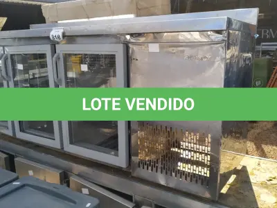 LOTE 318 - 01 BALCÃO EXPOSITOR 03 PORTAS SEM MOTOR. (NO ESTADO) ATENÇÃO! FAZER A VISITAÇÃO ANTES DE ARREMATAR, NÃO SABEMOS SE FUNCIONA. LEILÃO NÃO TEM GARANTIA E NEM DEVOLUÇÃO, SUJEITO A POSSÍVEIS AVARIAS VISÍVEIS/OCULTAS E/OU AUSÊNCIA DE COMPONENTES.