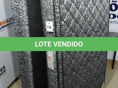 LOTE 138 - 01 COLCHÃO SOLTEIRO COM BASE. (NO ESTADO EM QUE SE ENCONTRA. SUJEITO A AVARIAS OCULTAS/VISÍVEIS.) BJ7223Y
