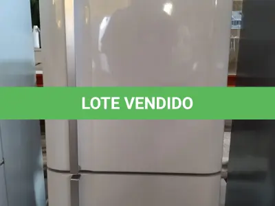 LOTE 054 - 01 GELADEIRA ELECTROLUX 220V. (NO ESTADO EM QUE SE ENCONTRA. SUJEITO A AVARIAS OCULTAS/VISÍVEIS.)  BF8677E
