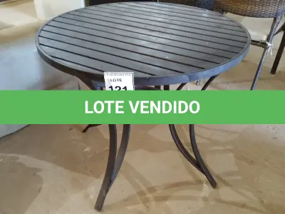 LOTE 121 - 01 MESA DE JARDIM. (NO ESTADO EM QUE SE ENCONTRA. SUJEITO A AVARIAS OCULTAS/VISÍVEIS.) AV9744F