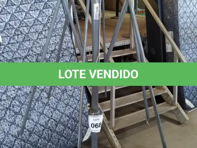 LOTE 068 - 01 UMBRELLA (GUARDA SOL). (NO ESTADO EM QUE SE ENCONTRA. SUJEITO A AVARIAS OCULTAS/VISÍVEIS.)  BH1571S