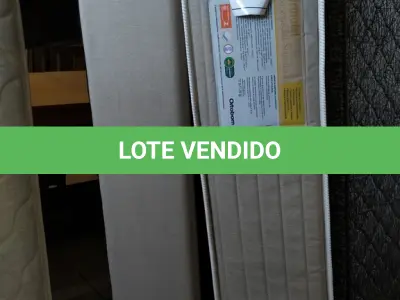 LOTE 140 - 01 COLCHÃO SOLTEIRO COM BASE. (NO ESTADO EM QUE SE ENCONTRA. SUJEITO A AVARIAS OCULTAS/VISÍVEIS.) BJ6976Y