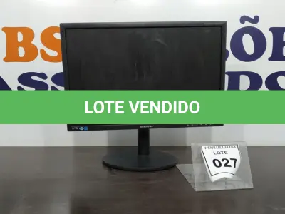 LOTE 027 - 01 MONITOR SAMSUNG.  (NO ESTADO EM QUE SE ENCONTRA. SUJEITO A AVARIAS OCULTAS/VISÍVEIS.)  AV9701D
