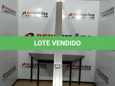 LOTE 273 - 03 RÉGUAS DE ALUMÍNIO DE 3M CADA. (NO ESTADO) ATENÇÃO! FAZER A VISITAÇÃO ANTES DE ARREMATAR, NÃO SABEMOS SE FUNCIONA. LEILÃO NÃO TEM GARANTIA E NEM DEVOLUÇÃO, SUJEITO A POSSÍVEIS AVARIAS VISÍVEIS/OCULTAS E/OU AUSÊNCIA DE COMPONENTES.