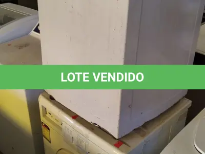 LOTE 350 - 01 MÁQUINA DE LAVAR MARCA BRASTEMP 220V E 01 MÁQUINA DE LAVAR MARCA ELETROLUX 5KG 220V. (NO ESTADO) ATENÇÃO! FAZER A VISITAÇÃO ANTES DE ARREMATAR, NÃO SABEMOS SE FUNCIONA. LEILÃO NÃO TEM GARANTIA E NEM DEVOLUÇÃO, SUJEITO A POSSÍVEIS AVARIAS VISÍVEIS/OCULTAS E/OU AUSÊNCIA DE COMPONENTES.