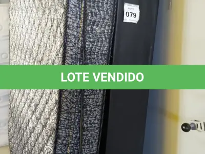 LOTE 079 - 01 COLCHÃO DE CASAL COM BASE. (NO ESTADO EM QUE SE ENCONTRA. SUJEITO A AVARIAS OCULTAS/VISÍVEIS.)  BJ7226K
