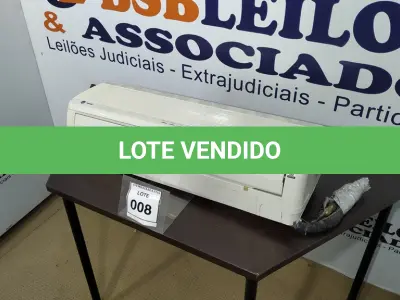 LOTE 008 - 01 AR CONDICIONADO. (EVAPORADORA) (NO ESTADO EM QUE SE ENCONTRA. SUJEITO A AVARIAS OCULTAS/VISÍVEIS.) AV9702V