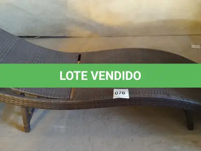 LOTE 076 - 01 ESPREGUIÇADEIRA. (NO ESTADO EM QUE SE ENCONTRA. SUJEITO A AVARIAS OCULTAS/VISÍVEIS.) BH1655X