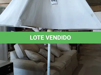 LOTE 093 - 01 UMBRELLA (GUARDA SOL). (NO ESTADO EM QUE SE ENCONTRA. SUJEITO A AVARIAS OCULTAS/VISÍVEIS.)  BH1656K
