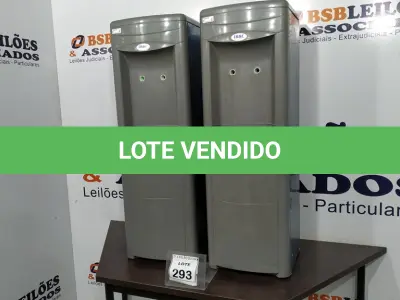 LOTE 293 - 02 BEBEDOUROS PARA GARRAFÃO.(NO ESTADO) ATENÇÃO! FAZER A VISITAÇÃO ANTES DE ARREMATAR, NÃO SABEMOS SE FUNCIONA. LEILÃO NÃO TEM GARANTIA E NEM DEVOLUÇÃO, SUJEITO A POSSÍVEIS AVARIAS VISÍVEIS/OCULTAS E/OU AUSÊNCIA DE COMPONENTES.