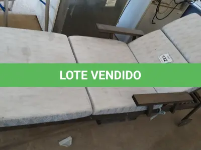 LOTE 132 - 01 ESPREGUIÇADEIRA. (NO ESTADO EM QUE SE ENCONTRA. SUJEITO A AVARIAS OCULTAS/VISÍVEIS.)   AU2350E