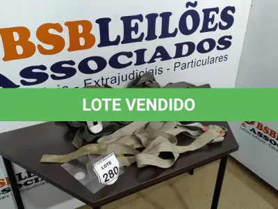 LOTE 280 - 01 LOTE COM VÁRIOS CINTOS DE SEGURANÇA PARA OBRAS. (NO ESTADO) ATENÇÃO! FAZER A VISITAÇÃO ANTES DE ARREMATAR, NÃO SABEMOS SE FUNCIONA. LEILÃO NÃO TEM GARANTIA E NEM DEVOLUÇÃO, SUJEITO A POSSÍVEIS AVARIAS VISÍVEIS/OCULTAS E/OU AUSÊNCIA DE COMPONENTES.