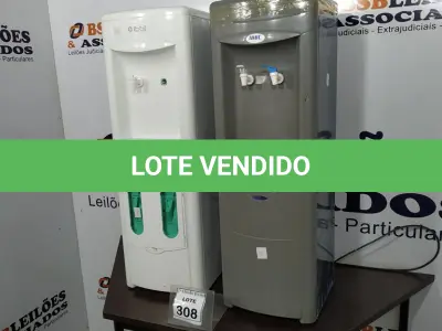 LOTE 308 - 02 BEBEDOUROS PARA GARRAFÃO. (NO ESTADO) ATENÇÃO! FAZER A VISITAÇÃO ANTES DE ARREMATAR, NÃO SABEMOS SE FUNCIONA. LEILÃO NÃO TEM GARANTIA E NEM DEVOLUÇÃO, SUJEITO A POSSÍVEIS AVARIAS VISÍVEIS/OCULTAS E/OU AUSÊNCIA DE COMPONENTES.