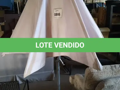 LOTE 086 - 01 GUARDA SOL (UMBRELLA). (NO ESTADO EM QUE SE ENCONTRA. SUJEITO A AVARIAS OCULTAS/VISÍVEIS.) BH1589T