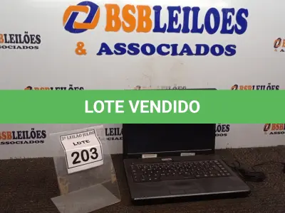 LOTE 203 - 01 NOTEBOOK MARCA VECTOR COM FONTE.  (NO ESTADO) ATENÇÃO! FAZER A VISITAÇÃO ANTES DE ARREMATAR, NÃO SABEMOS SE FUNCIONA. LEILÃO NÃO TEM GARANTIA E NEM DEVOLUÇÃO, SUJEITO A POSSÍVEIS AVARIAS VISÍVEIS/OCULTAS E/OU AUSÊNCIA DE COMPONENTES.