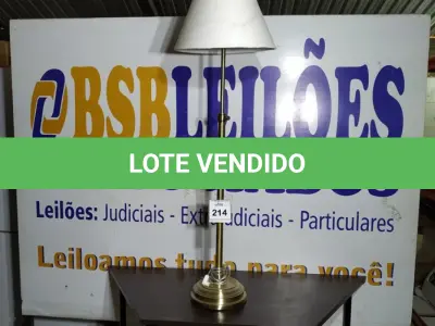 LOTE 214 - 01 ABAJUR. (NO ESTADO EM QUE SE ENCONTRA. SUJEITO A AVARIAS OCULTAS/VISÍVEIS.)  BJ6991D