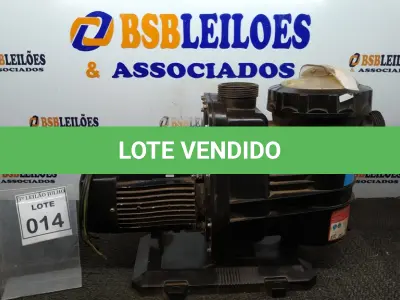 LOTE 014 - 01 BOMBA COM PRÉ FILTRO DE PISCINA. (NO ESTADO) ATENÇÃO! FAZER A VISITAÇÃO ANTES DE ARREMATAR, NÃO SABEMOS SE FUNCIONA, LEILÃO NÃO TEM GARANTIA E NEM DEVOLUÇÃO, SUJEITO A POSSÍVEIS AVARIAS VISÍVEIS/OCULTAS E/OU AUSÊNCIA DE COMPONENTES.