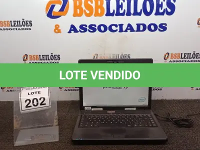 LOTE 202 - 01 NOTEBOOK MARCA VECTOR COM FONTE.  (NO ESTADO) ATENÇÃO! FAZER A VISITAÇÃO ANTES DE ARREMATAR, NÃO SABEMOS SE FUNCIONA. LEILÃO NÃO TEM GARANTIA E NEM DEVOLUÇÃO, SUJEITO A POSSÍVEIS AVARIAS VISÍVEIS/OCULTAS E/OU AUSÊNCIA DE COMPONENTES.