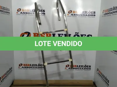 LOTE 019 - 01 ESCADA PARA PISCINA. (NO ESTADO) ATENÇÃO! FAZER A VISITAÇÃO ANTES DE ARREMATAR, NÃO SABEMOS SE FUNCIONA, LEILÃO NÃO TEM GARANTIA E NEM DEVOLUÇÃO, SUJEITO A POSSÍVEIS AVARIAS VISÍVEIS/OCULTAS E/OU AUSÊNCIA DE COMPONENTES.