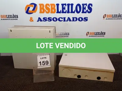 LOTE 159 - 02 QUADROS DE DISTRIBUIÇÃO DE METAL. (NO ESTADO) ATENÇÃO! FAZER A VISITAÇÃO ANTES DE ARREMATAR, NÃO SABEMOS SE FUNCIONA, LEILÃO NÃO TEM GARANTIA E NEM DEVOLUÇÃO, SUJEITO A POSSÍVEIS AVARIAS VISÍVEIS/OCULTAS E/OU AUSÊNCIA DE COMPONENTES.