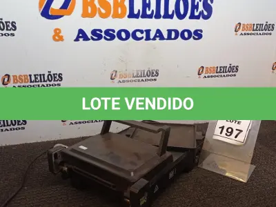LOTE 197 - 01 GRILL ELÉTRICO MARCA BLACK & DECKER. (NO ESTADO) ATENÇÃO! FAZER A VISITAÇÃO ANTES DE ARREMATAR, NÃO SABEMOS SE FUNCIONA, LEILÃO NÃO TEM GARANTIA E NEM DEVOLUÇÃO, SUJEITO A POSSÍVEIS AVARIAS VISÍVEIS/OCULTAS E/OU AUSÊNCIA DE COMPONENTES.