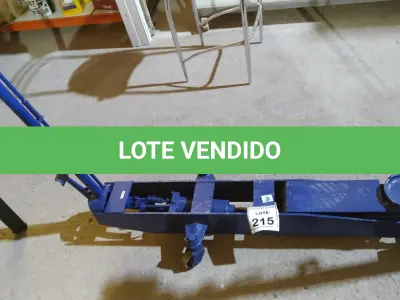 LOTE 215 - 01 MACACO JACARÉ HIDRÁULICO NA COR AZUL. (NO ESTADO) ATENÇÃO! FAZER A VISITAÇÃO ANTES DE ARREMATAR, NÃO SABEMOS SE FUNCIONA, LEILÃO NÃO TEM GARANTIA E NEM DEVOLUÇÃO, SUJEITO A POSSÍVEIS AVARIAS VISÍVEIS/OCULTAS E/OU AUSÊNCIA DE COMPONENTES.