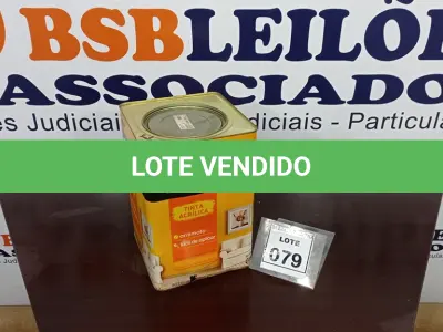 LOTE 079 - 01 LATA DE TINTA ACRÍLICA 18L NA COR FOSCO PALHA MARCA GLASURIT. (NO ESTADO) ATENÇÃO! FAZER A VISITAÇÃO ANTES DE ARREMATAR, NÃO SABEMOS SE FUNCIONA, LEILÃO NÃO TEM GARANTIA E NEM DEVOLUÇÃO, SUJEITO A POSSÍVEIS AVARIAS VISÍVEIS/OCULTAS E/OU AUSÊNCIA DE COMPONENTES.
