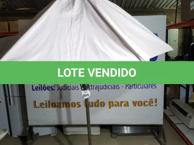 LOTE 203 - 01 OMBRELONE.  (NO ESTADO EM QUE SE ENCONTRA. SUJEITO A AVARIAS OCULTAS/VISÍVEIS.)  BH1583E