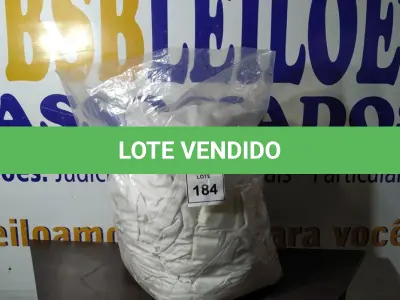 LOTE 184 - 01 SACO COM CORTINAS. (NO ESTADO EM QUE SE ENCONTRA. SUJEITO A AVARIAS OCULTAS/VISÍVEIS.)  