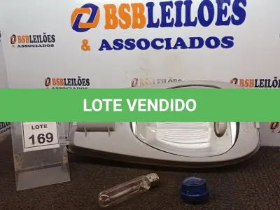 LOTE 169 - 01 LUMINÁRIA DE POSTE. (NO ESTADO) ATENÇÃO! FAZER A VISITAÇÃO ANTES DE ARREMATAR, NÃO SABEMOS SE FUNCIONA, LEILÃO NÃO TEM GARANTIA E NEM DEVOLUÇÃO, SUJEITO A POSSÍVEIS AVARIAS VISÍVEIS/OCULTAS E/OU AUSÊNCIA DE COMPONENTES.