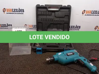 LOTE 199 - 01 FURADEIRA PHILCO FORCE COM MALETA. (NO ESTADO) ATENÇÃO! FAZER A VISITAÇÃO ANTES DE ARREMATAR, NÃO SABEMOS SE FUNCIONA, LEILÃO NÃO TEM GARANTIA E NEM DEVOLUÇÃO, SUJEITO A POSSÍVEIS AVARIAS VISÍVEIS/OCULTAS E/OU AUSÊNCIA DE COMPONENTES.