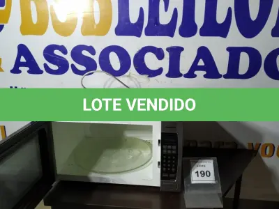 LOTE 190 -  01 MICRO-ONDAS PANASONIC 120V. (NO ESTADO EM QUE SE ENCONTRA. SUJEITO A AVARIAS OCULTAS/VISÍVEIS.) AV9731D  