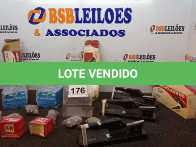 LOTE 176 - 01 LOTE COM VÁRIOS GRAMPEADORES NOVOS E GRANDE QUANTIDADE DE CLIPS E COLCHETES. (NO ESTADO) ATENÇÃO! FAZER A VISITAÇÃO ANTES DE ARREMATAR, NÃO SABEMOS SE FUNCIONA, LEILÃO NÃO TEM GARANTIA E NEM DEVOLUÇÃO, SUJEITO A POSSÍVEIS AVARIAS VISÍVEIS/OCULTAS E/OU AUSÊNCIA DE COMPONENTES.