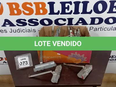 LOTE 073 - 01 LOTE COM GRANDE QUANTIDADE DE MOLAS AÉREAS DE PORTA. (NO ESTADO) ATENÇÃO! FAZER A VISITAÇÃO ANTES DE ARREMATAR, NÃO SABEMOS SE FUNCIONA, LEILÃO NÃO TEM GARANTIA E NEM DEVOLUÇÃO, SUJEITO A POSSÍVEIS AVARIAS VISÍVEIS/OCULTAS E/OU AUSÊNCIA DE COMPONENTES.