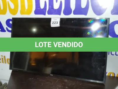 LOTE 223 -  01 SMATT TV SAMSUNG 49”. (NO ESTADO EM QUE SE ENCONTRA. SUJEITO A AVARIAS OCULTAS/VISÍVEIS.)  AV9477S