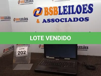 LOTE 202 - 01 NOTEBOOK MARCA VECTOR COM FONTE.  (NO ESTADO) ATENÇÃO! FAZER A VISITAÇÃO ANTES DE ARREMATAR, NÃO SABEMOS SE FUNCIONA. LEILÃO NÃO TEM GARANTIA E NEM DEVOLUÇÃO, SUJEITO A POSSÍVEIS AVARIAS VISÍVEIS/OCULTAS E/OU AUSÊNCIA DE COMPONENTES.