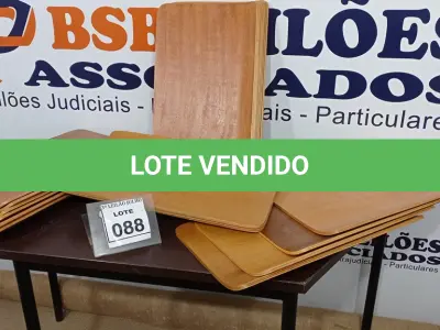 LOTE 088 - 20 PLACAS DE MADEIRAS. (NO ESTADO) ATENÇÃO! FAZER A VISITAÇÃO ANTES DE ARREMATAR, NÃO SABEMOS SE FUNCIONA, LEILÃO NÃO TEM GARANTIA E NEM DEVOLUÇÃO, SUJEITO A POSSÍVEIS AVARIAS VISÍVEIS/OCULTAS E/OU AUSÊNCIA DE COMPONENTES.