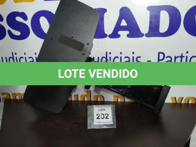 LOTE 202 -  01 VARIDESK. (NO ESTADO EM QUE SE ENCONTRA. SUJEITO A AVARIAS OCULTAS/VISÍVEIS.)  