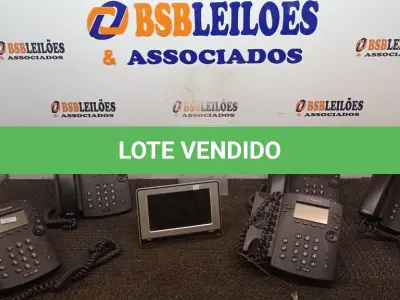 LOTE 175 - 05 APARELHOS DE TELEFONE E 01 PORTA RETRATO DIGITAL. (NO ESTADO) ATENÇÃO! FAZER A VISITAÇÃO ANTES DE ARREMATAR, NÃO SABEMOS SE FUNCIONA, LEILÃO NÃO TEM GARANTIA E NEM DEVOLUÇÃO, SUJEITO A POSSÍVEIS AVARIAS VISÍVEIS/OCULTAS E/OU AUSÊNCIA DE COMPONENTES.