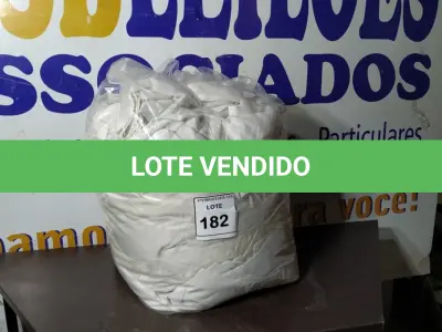 LOTE 182 -  01 SACO COM CORTINAS. (NO ESTADO EM QUE SE ENCONTRA. SUJEITO A AVARIAS OCULTAS/VISÍVEIS.)  