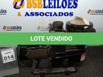 LOTE 014 - 01 BOMBA COM PRÉ FILTRO DE PISCINA. (NO ESTADO) ATENÇÃO! FAZER A VISITAÇÃO ANTES DE ARREMATAR, NÃO SABEMOS SE FUNCIONA, LEILÃO NÃO TEM GARANTIA E NEM DEVOLUÇÃO, SUJEITO A POSSÍVEIS AVARIAS VISÍVEIS/OCULTAS E/OU AUSÊNCIA DE COMPONENTES.