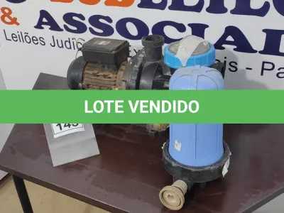 LOTE 143 - 01 BOMBA COM PRÉ FILTRO DE PISCINA. (NO ESTADO) ATENÇÃO! FAZER A VISITAÇÃO ANTES DE ARREMATAR, NÃO SABEMOS SE FUNCIONA, LEILÃO NÃO TEM GARANTIA E NEM DEVOLUÇÃO, SUJEITO A POSSÍVEIS AVARIAS VISÍVEIS/OCULTAS E/OU AUSÊNCIA DE COMPONENTES.
