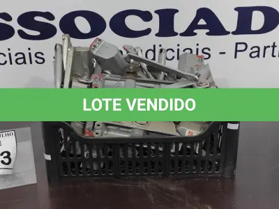 LOTE 103 - 01 LOTE COM GRANDE QUANTIDADE DE MOLAS AÉREAS DE PORTA. (NO ESTADO) ATENÇÃO! FAZER A VISITAÇÃO ANTES DE ARREMATAR, NÃO SABEMOS SE FUNCIONA, LEILÃO NÃO TEM GARANTIA E NEM DEVOLUÇÃO, SUJEITO A POSSÍVEIS AVARIAS VISÍVEIS/OCULTAS E/OU AUSÊNCIA DE COMPONENTES.