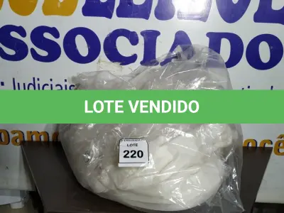 LOTE 220 -  01 SACO COM CORTINAS. (NO ESTADO EM QUE SE ENCONTRA. SUJEITO A AVARIAS OCULTAS/VISÍVEIS.)  