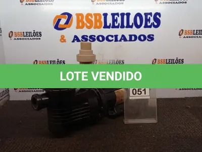 LOTE 051 - 01 BOMBA COM PRÉ FILTRO DE PISCINA. (NO ESTADO) ATENÇÃO! FAZER A VISITAÇÃO ANTES DE ARREMATAR, NÃO SABEMOS SE FUNCIONA, LEILÃO NÃO TEM GARANTIA E NEM DEVOLUÇÃO, SUJEITO A POSSÍVEIS AVARIAS VISÍVEIS/OCULTAS E/OU AUSÊNCIA DE COMPONENTES.